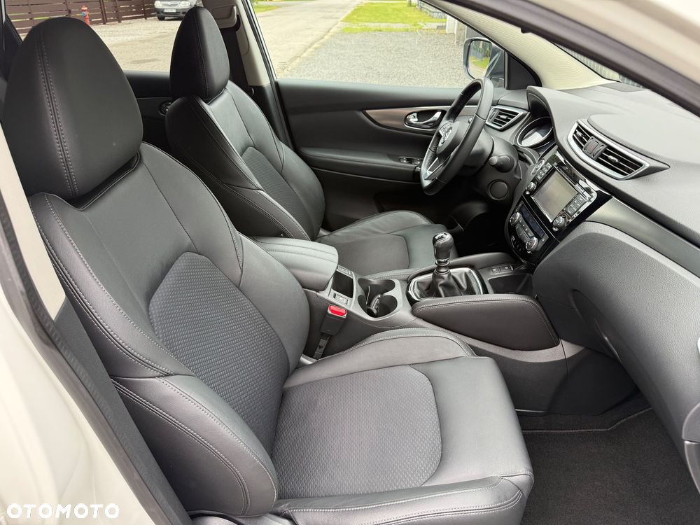 Nissan Qashqai 1.6 DIG-T Tekna - 12