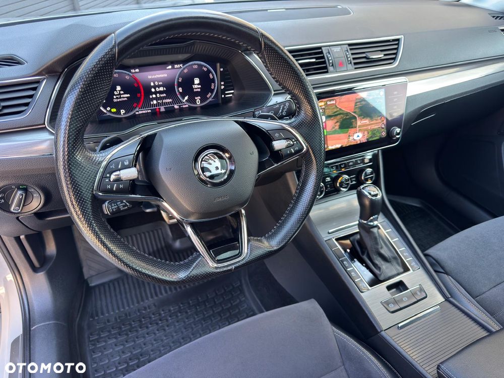 Skoda Superb 2.0 TDI SCR 4x4 Scout DSG - 18
