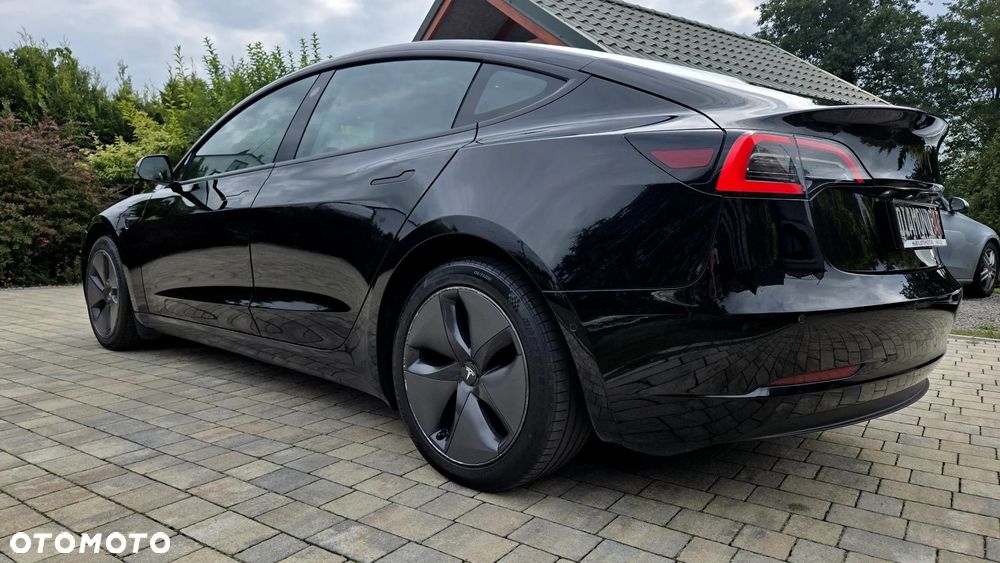 Tesla Model 3 - 18