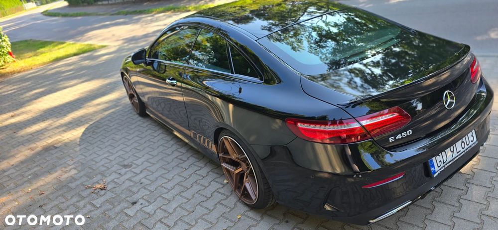 Mercedes-Benz Klasa E 450 4Matic 9G-TRONIC Night Edition - 37