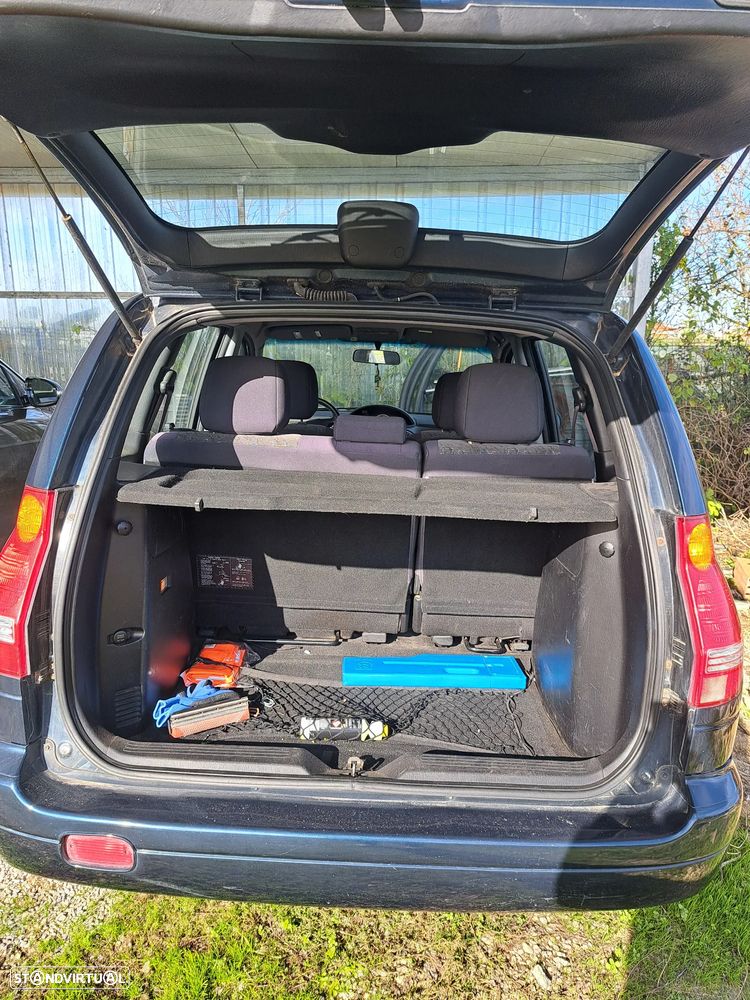 Hyundai Matrix 1.5 CRDi GLS - 3