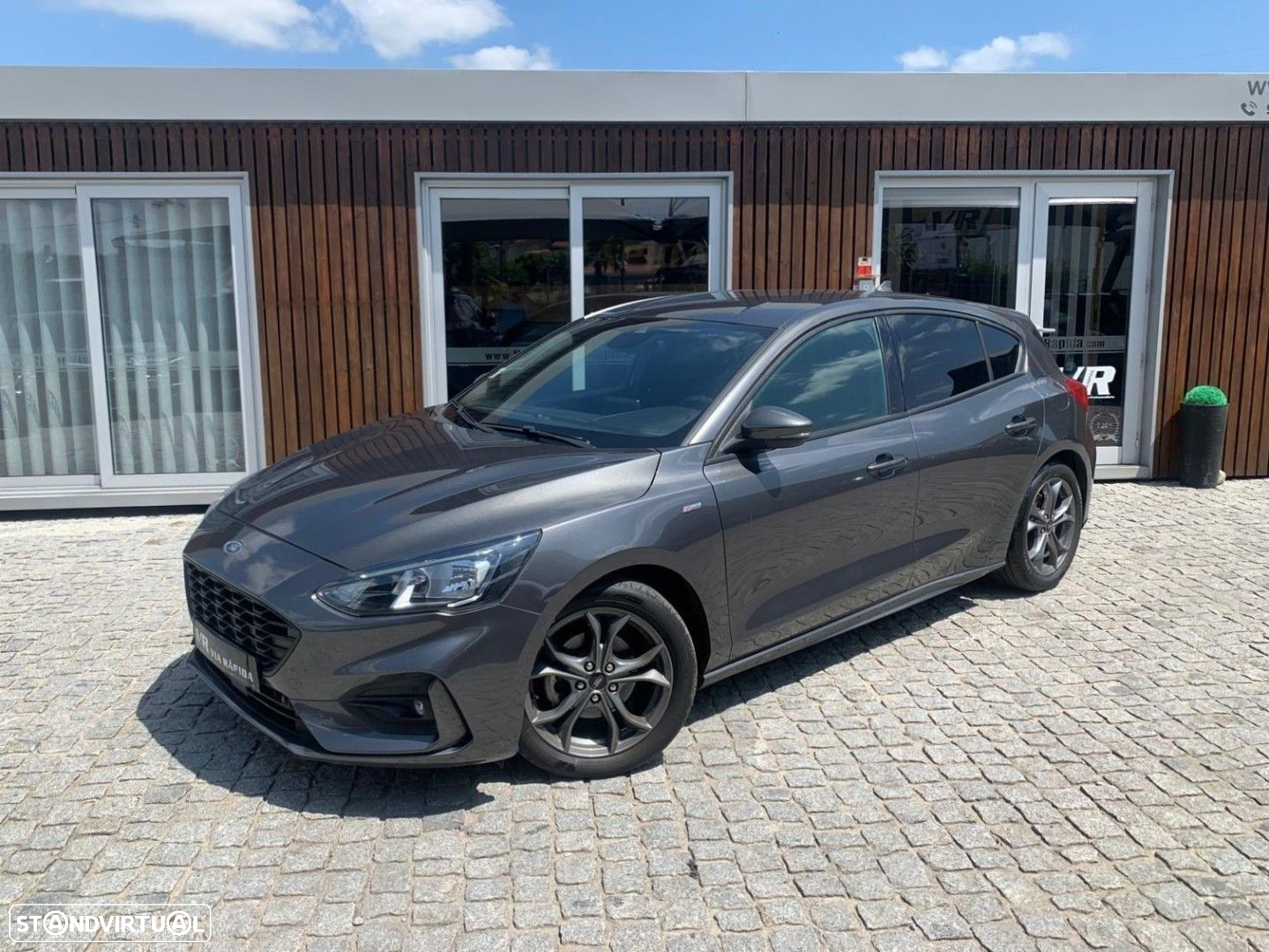 Ford Focus 1.5 TDCi EcoBlue ST-Line - 24
