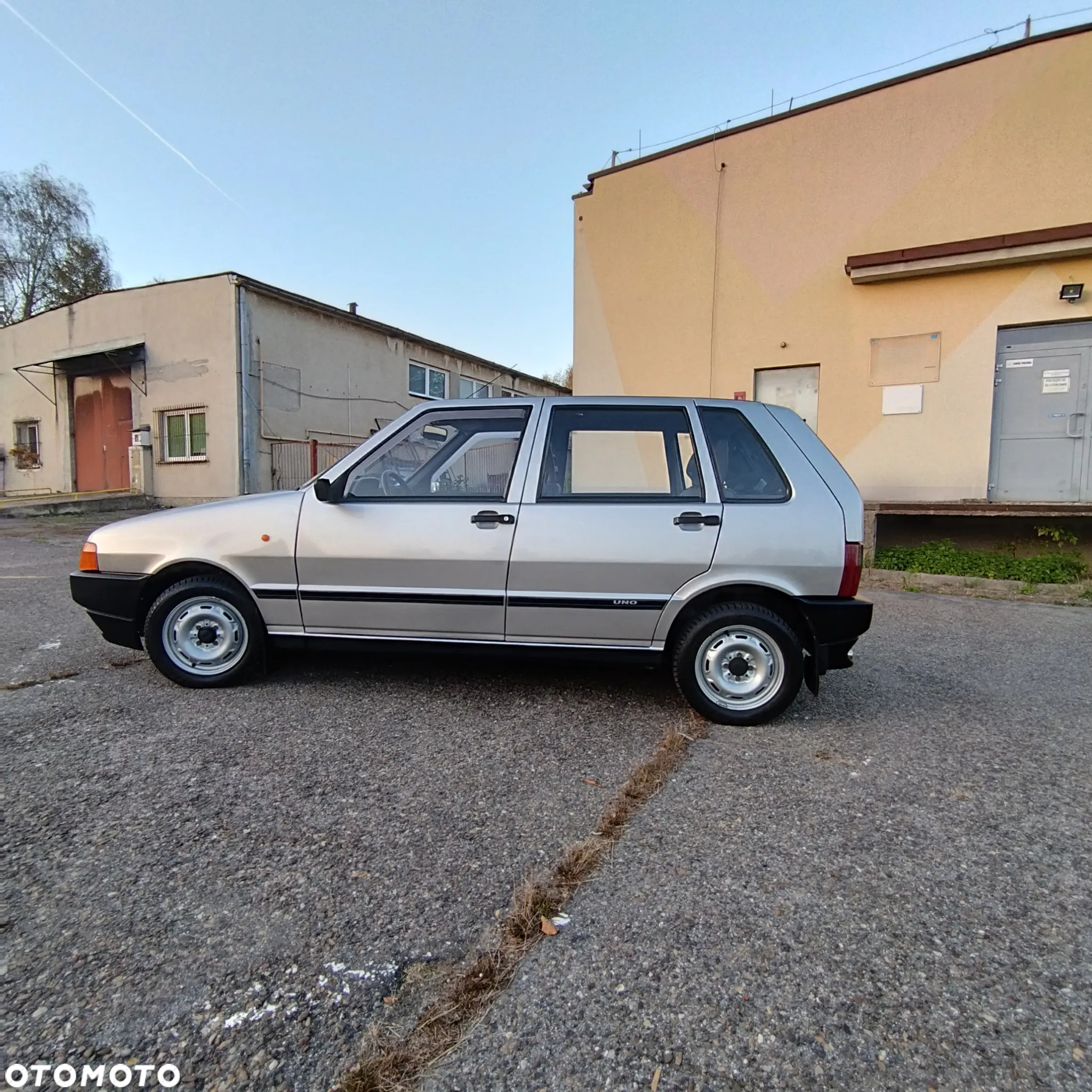 Fiat Uno 899 - 4