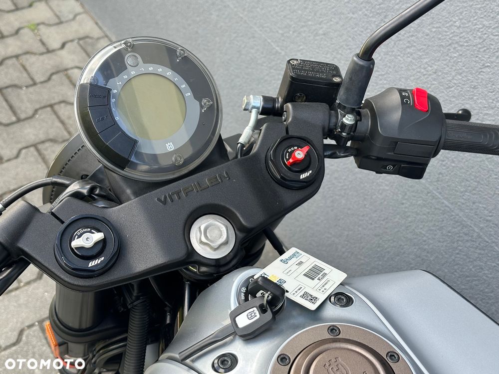 Husqvarna Vitpilen - 19