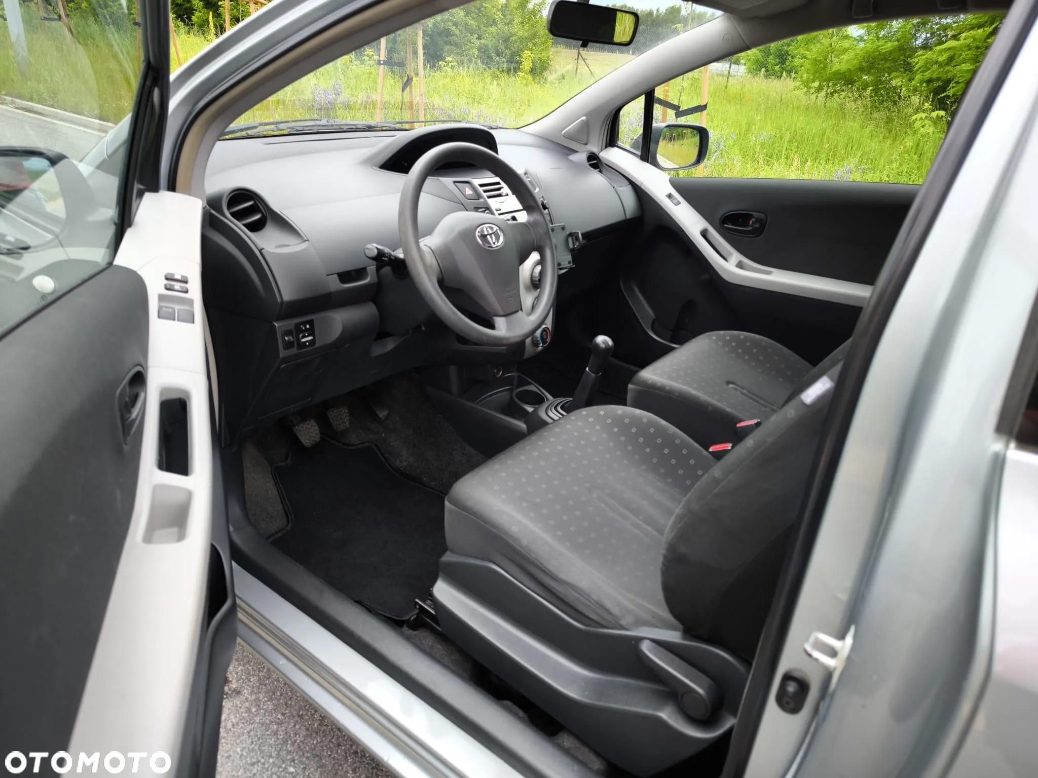 Toyota Yaris 1.0 VVT-i Cool Edition - 17