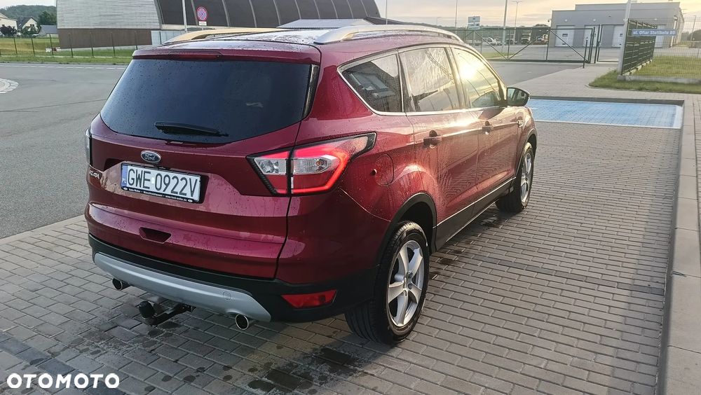 Ford Kuga 1.5 EcoBoost FWD Titanium ASS GPF - 4