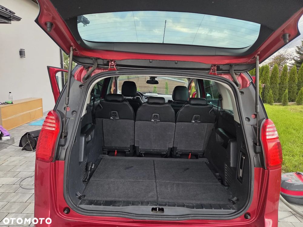 Peugeot 5008 - 22
