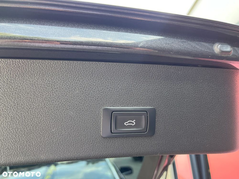 Audi A4 Avant 2.0 TDI DPF clean diesel Attraction - 13