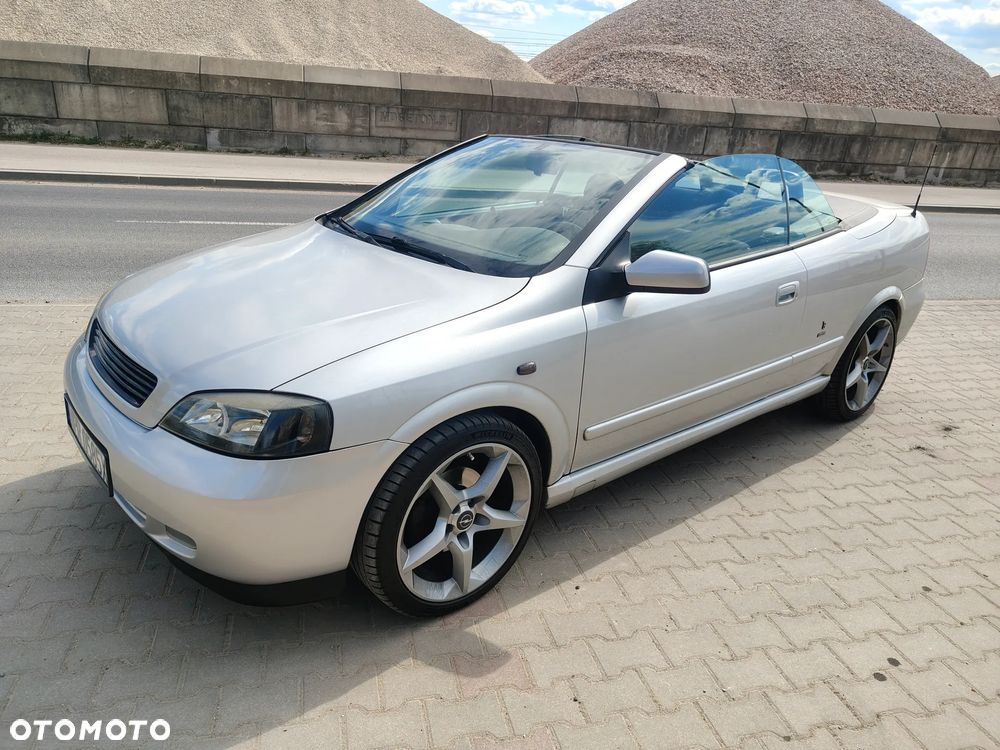 Opel Astra 1.8 Bertone - 13