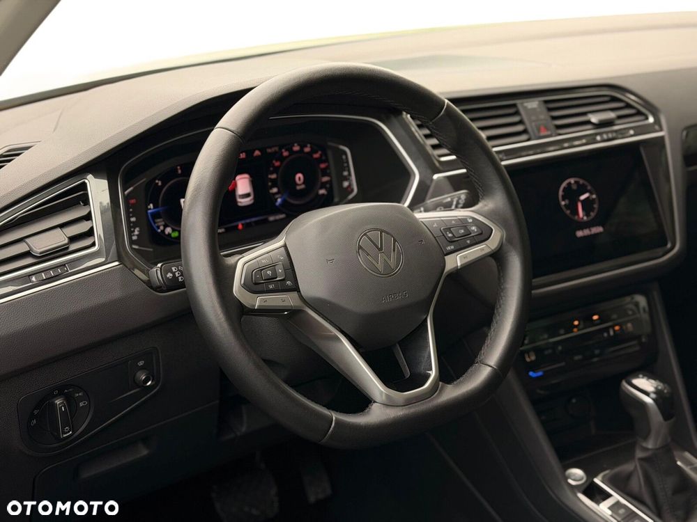Volkswagen Tiguan 2.0 TDI SCR 4Mot Elegance DSG - 10
