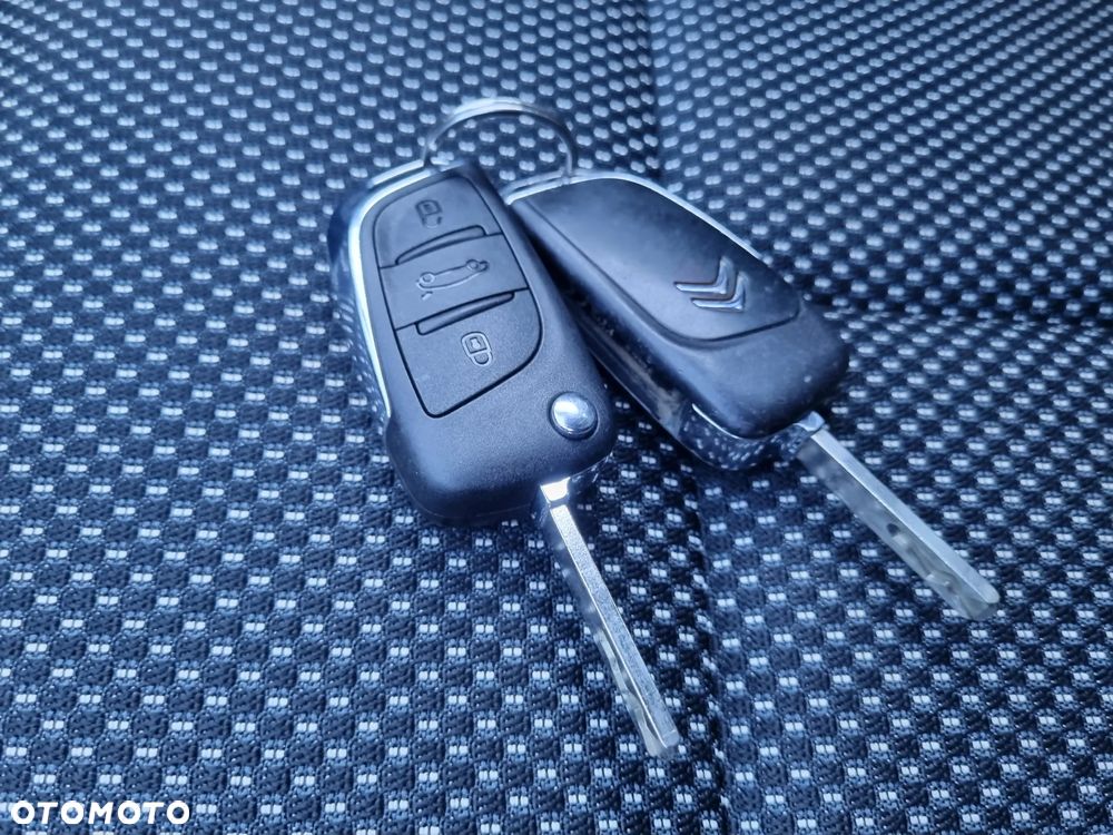 Citroën DS4 e-HDi 110 SoChic - 16