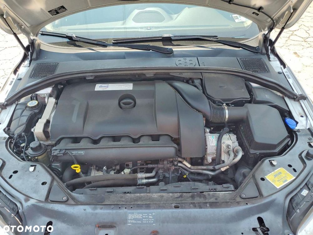 Volvo XC 70 - 13