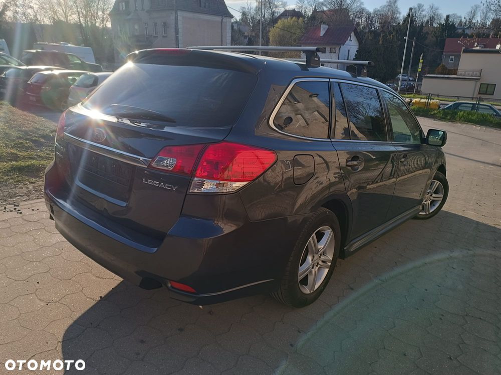 Subaru Legacy 2.0R Active - 3