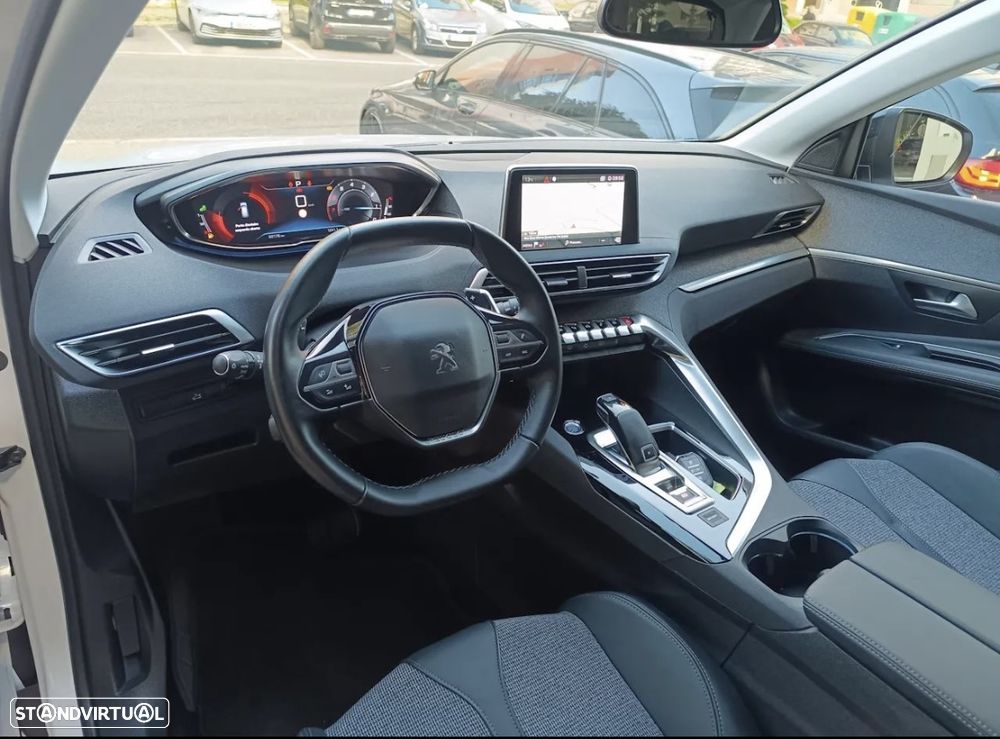 Peugeot 3008 PureTech 130 Stop & Start GPF EAT8 Allure - 2