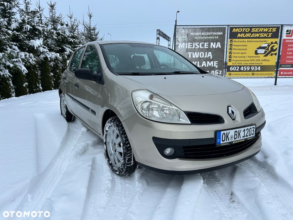 Renault Clio - 15