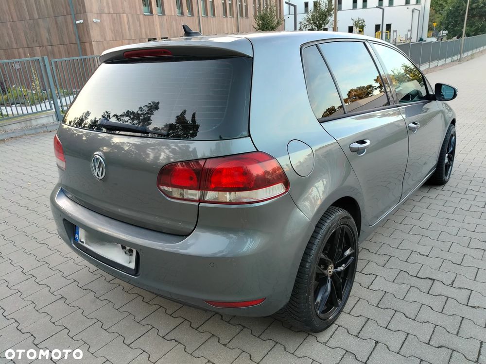 Volkswagen Golf 1.6 TDI Trendline DSG - 5