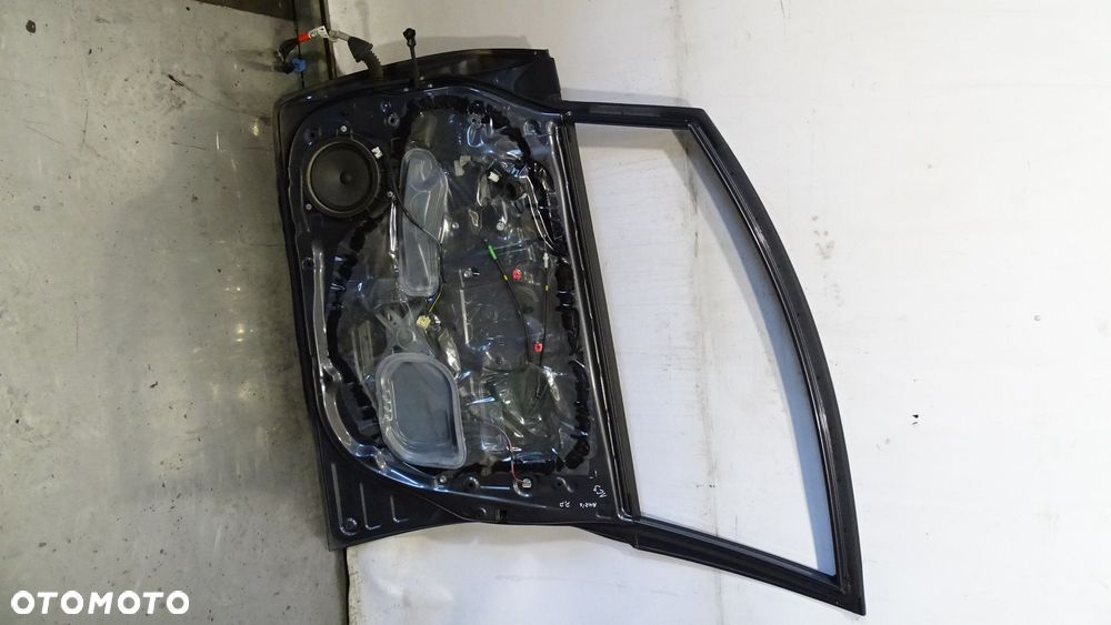 DRZWI PRAWY PRZÓD TOYOTA AURIS 2.0D4D 1G3 - 5