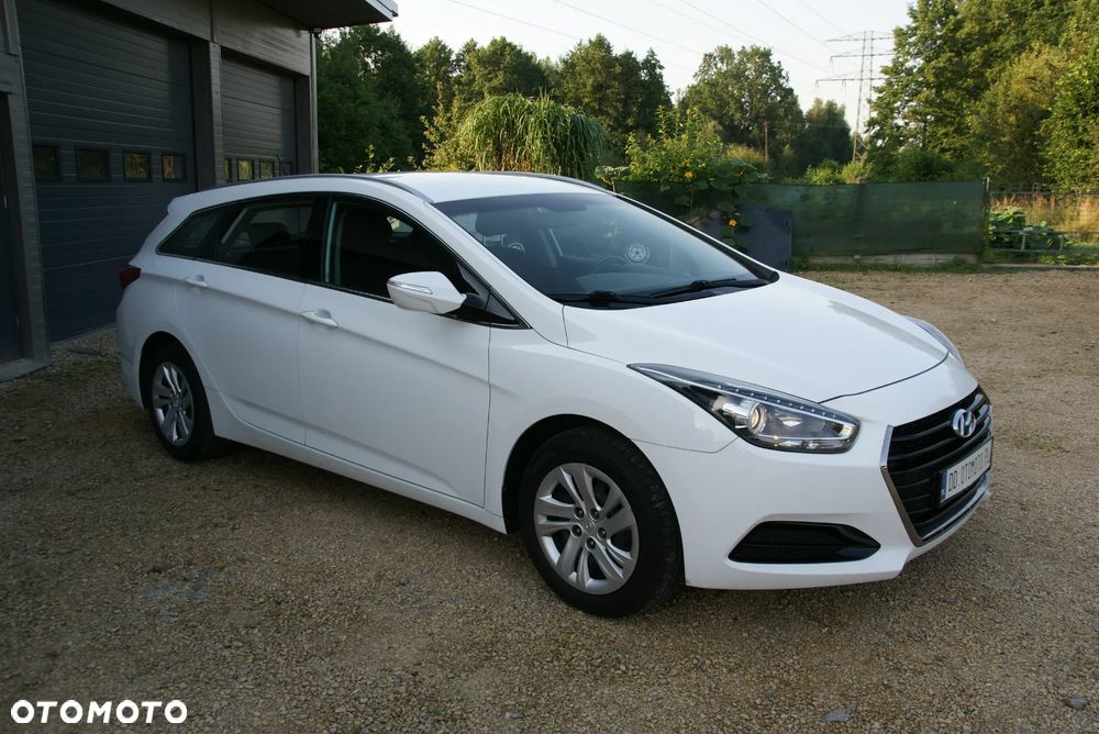 Hyundai i40 Kombi blue 1.6 Classic - 20