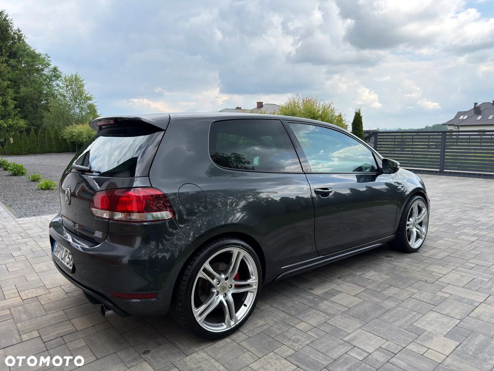 Volkswagen Golf 2.0 GTI - 22