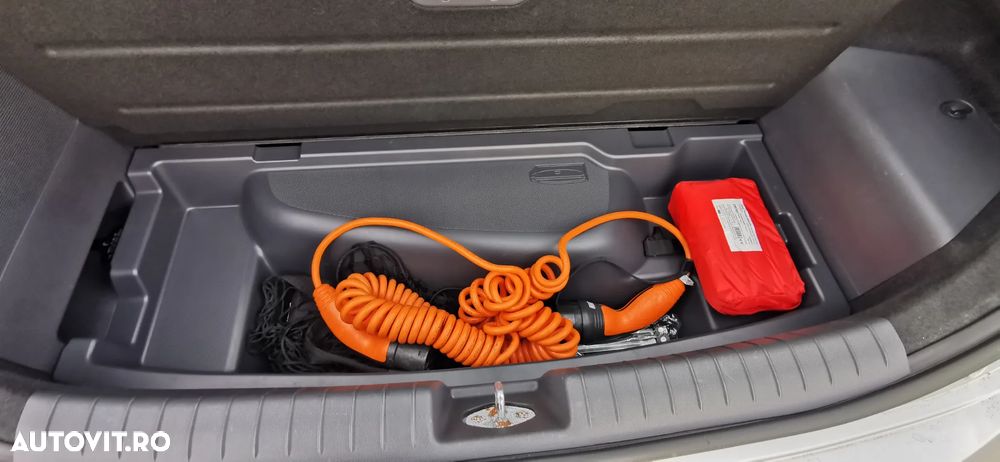 Hyundai IONIQ 1.6 GDI Premium - 18