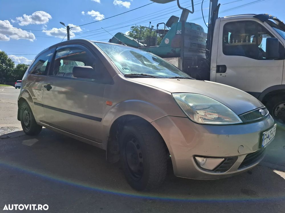 Ford Fiesta 1.3i Ambiente - 2