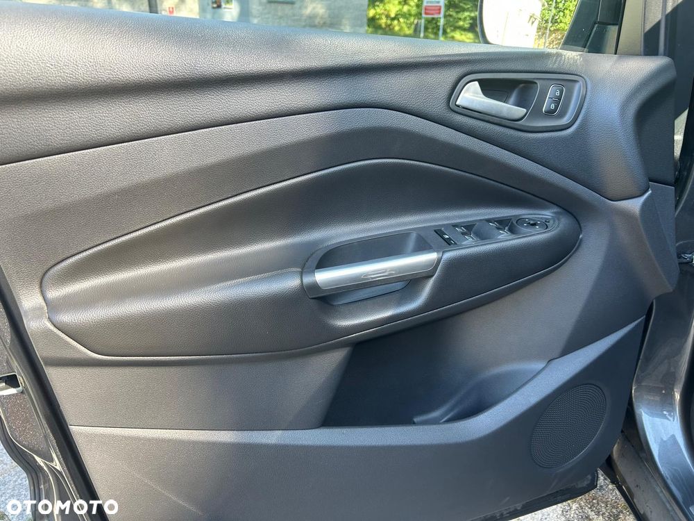 Ford Kuga 2.0 TDCi AWD Titanium - 10