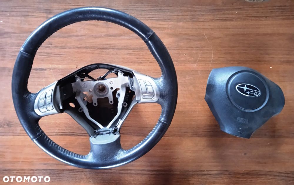 Kierownica poduszka powietrzna airbag przełączniki Subaru Forester III - 2