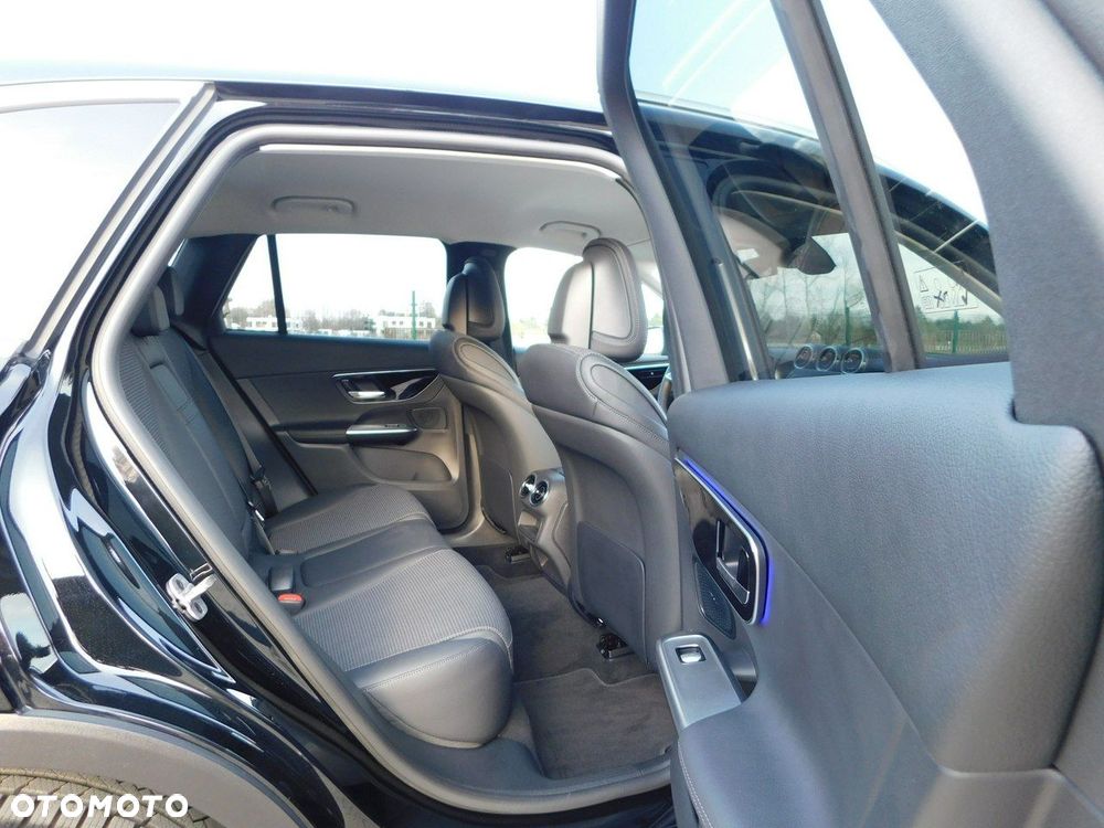 Mercedes-Benz GLC - 19