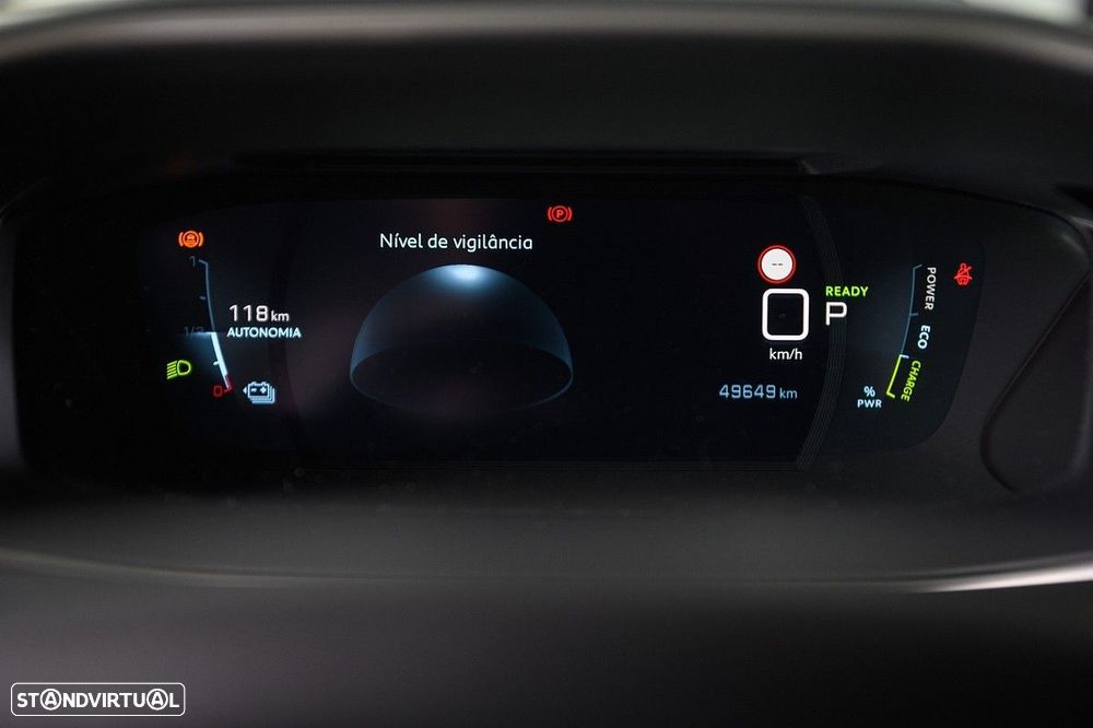 Peugeot e-2008 50 kWh Allure Pack - 46