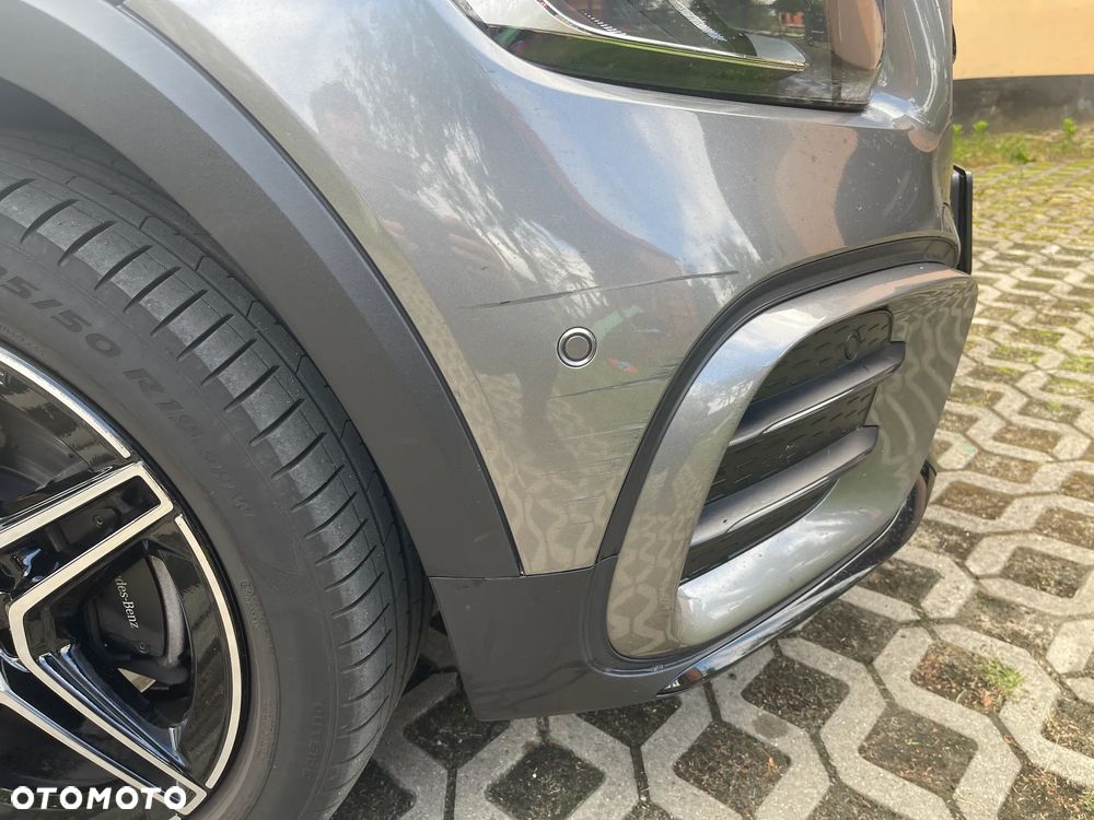 Mercedes-Benz GLB 200 d AMG Line 8G-DCT - 38
