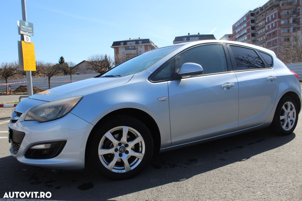 Opel Astra 1.6 TWINPORT ECOTEC Drive - 4