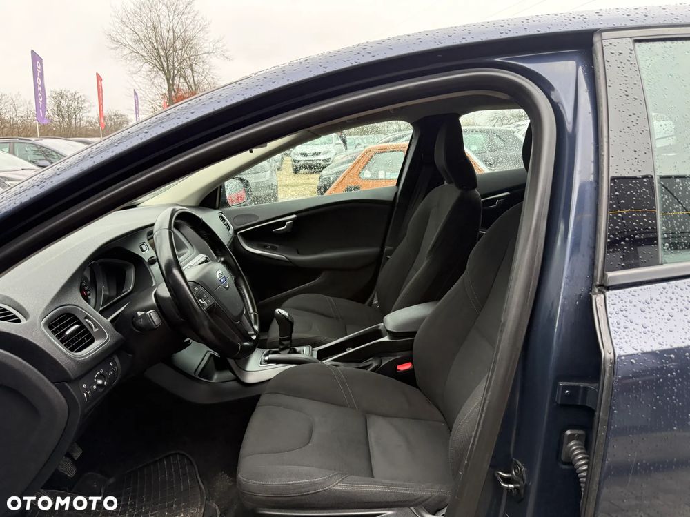 Volvo V40 D2 Kinetic - 21