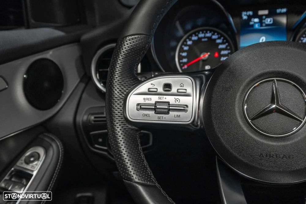 Mercedes-Benz GLC 300 e 4Matic - 11