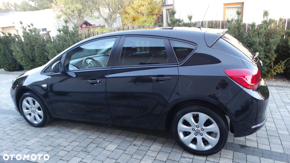 Opel Astra 1.4 Turbo Cosmo - 9