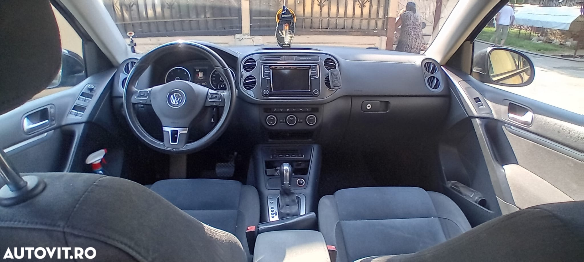 Volkswagen Tiguan 2.0 TDI 4Motion DSG BMT Sport & Style - 4