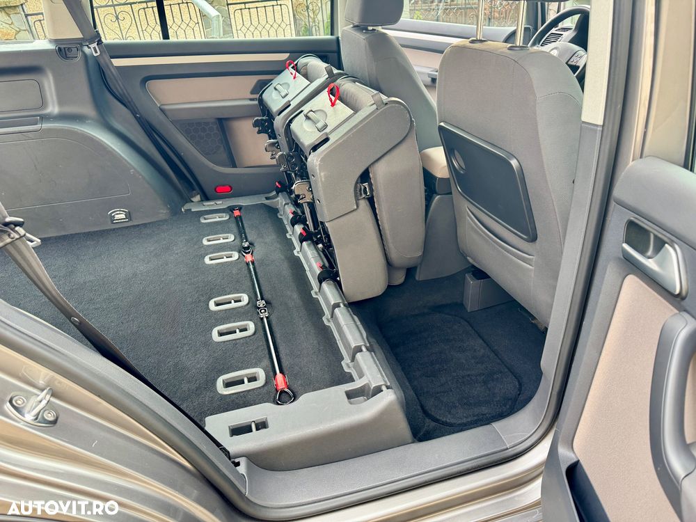 Volkswagen Touran Cross 1.4 TSI - 18