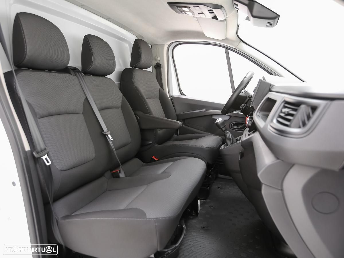 Renault Trafic 2.0 dci L2H3 C/Frio C/Iva - 9