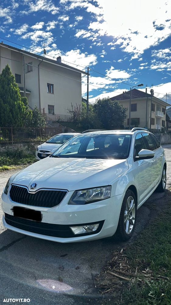 Skoda Octavia 1.6 TDI DSG Ambition - 7