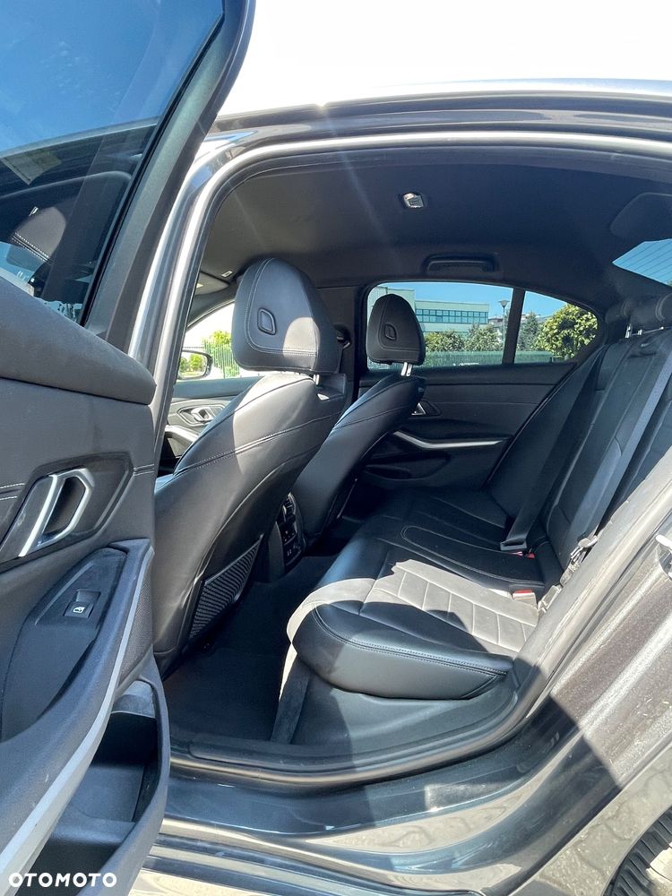 BMW Seria 3 330e Advantage - 17