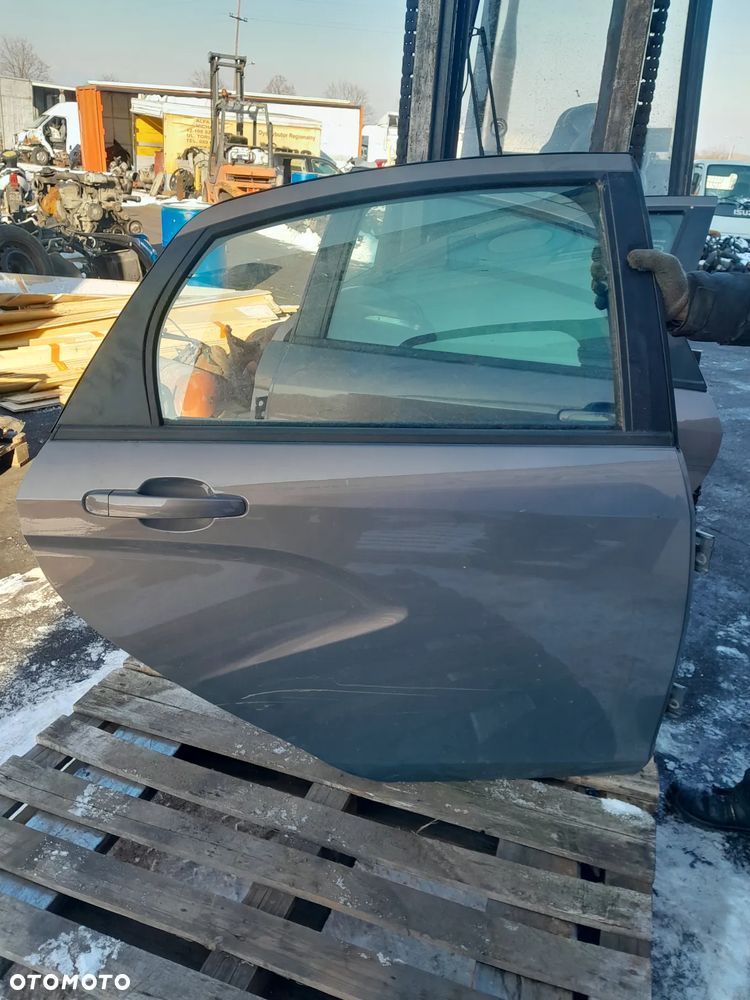 Drzwi tylne prawe Łada Vesta !! KOMPLETNE !! - 2