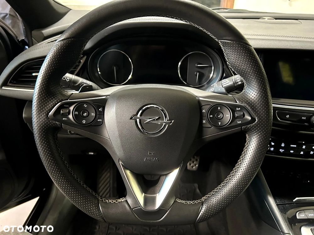 Opel Insignia 2.0 CDTI 4x4 Ultimate S&S - 11