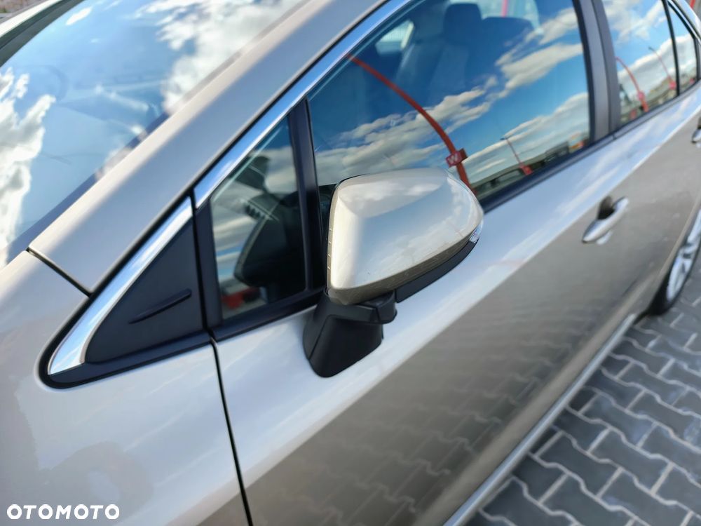 Toyota Corolla 1.8 Hybrid Comfort - 35