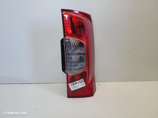 Farolim direito Peugeot Bipper/Citroen Nemo/Fiat Fiorino 01353205080