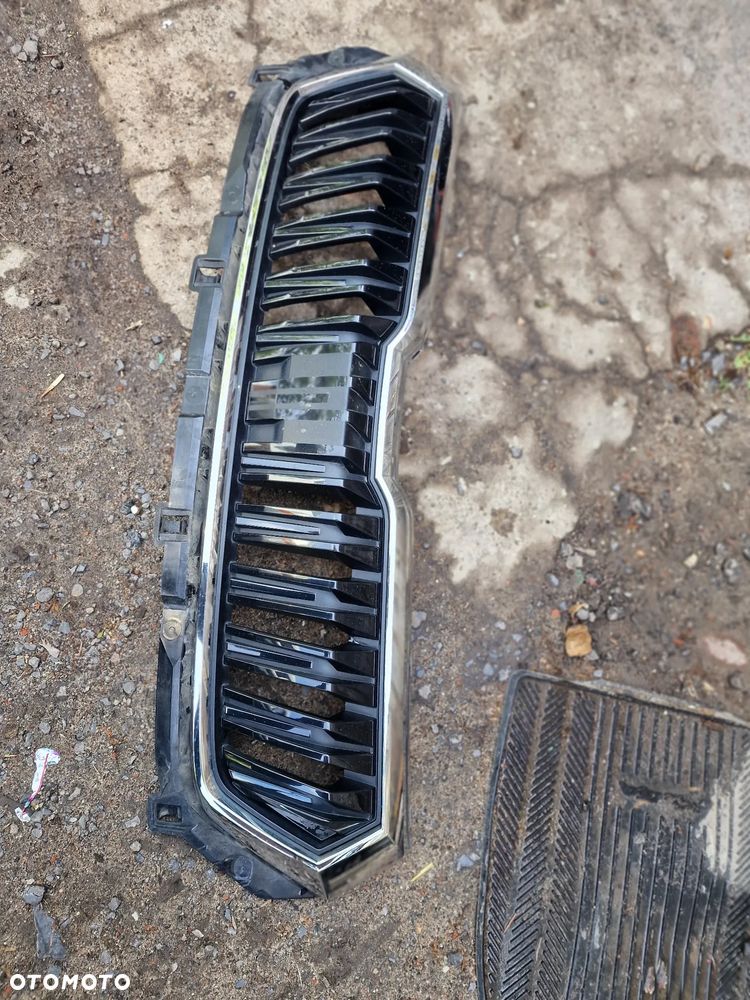 Atrapa  grill  skoda  karoq 57A 853 653G - 1