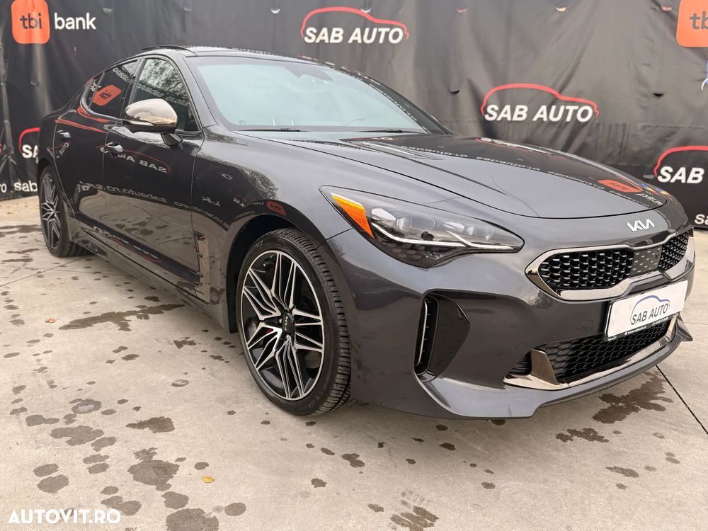 Kia Stinger 3.3 T-GDI 8AT AWD GT - 2