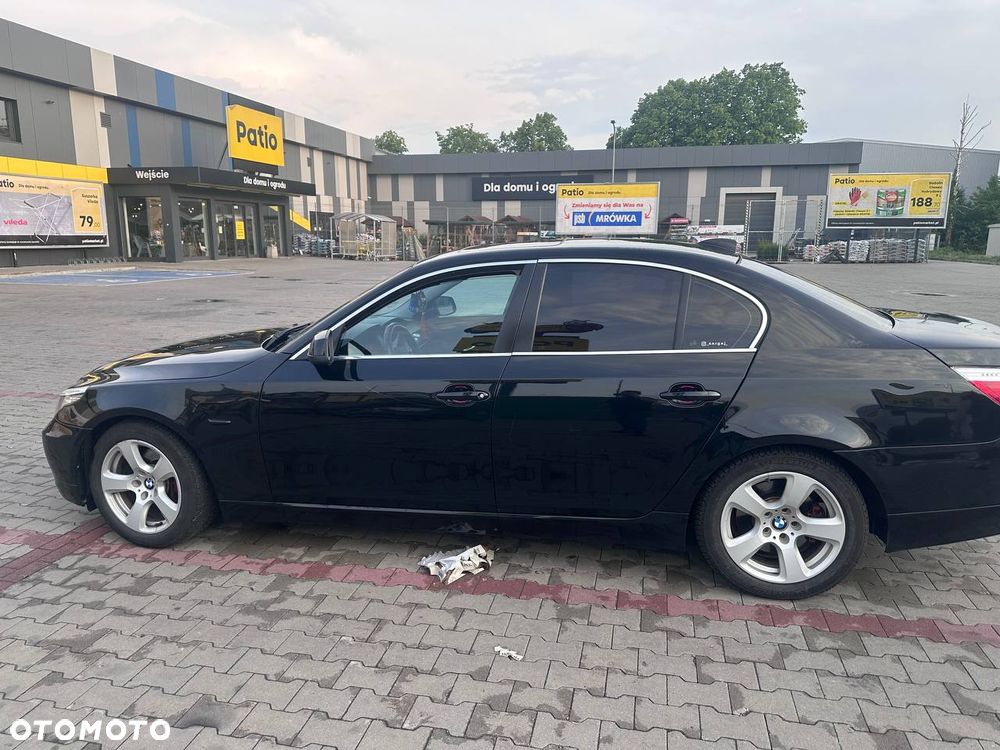 BMW Seria 5 525d - 2