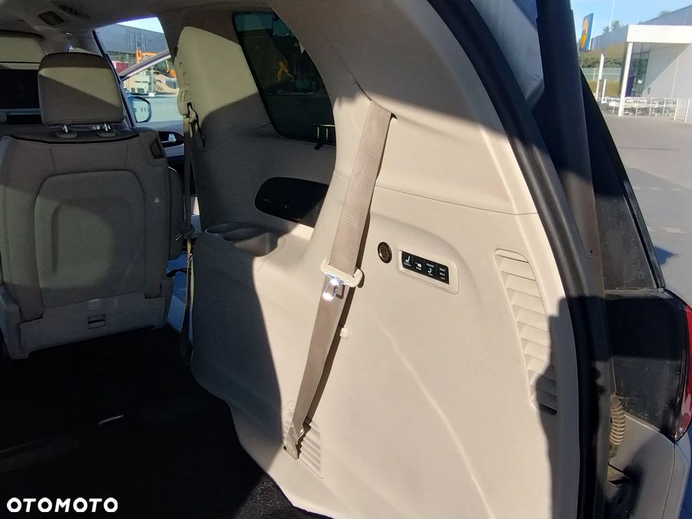 Chrysler Pacifica - 19