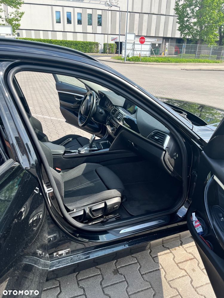 BMW Seria 3 318d Sport Line - 12