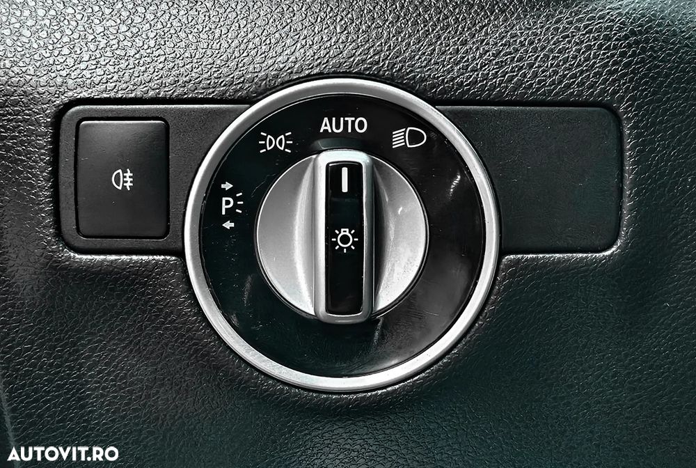 Mercedes-Benz B 180 - 19