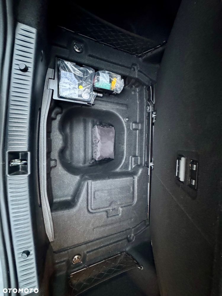 Mercedes-Benz Klasa C - 28